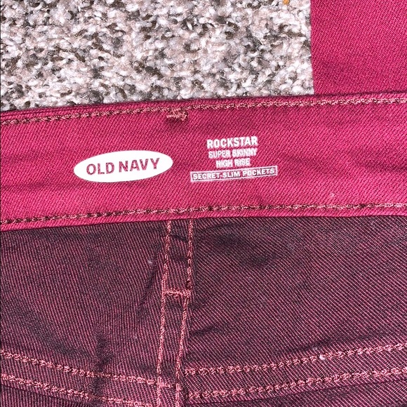 Old Navy High-waisted Rockstar Maroon - Picture 3 of 3